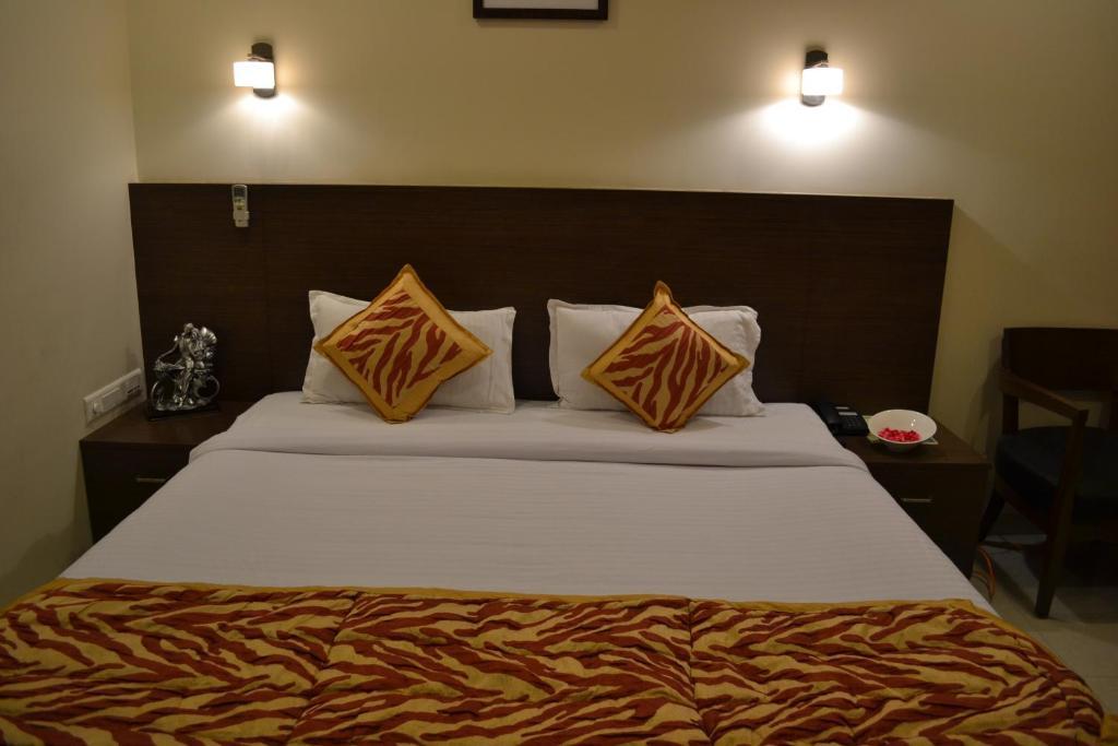 Hotel Adi Nagpur Dış mekan fotoğraf