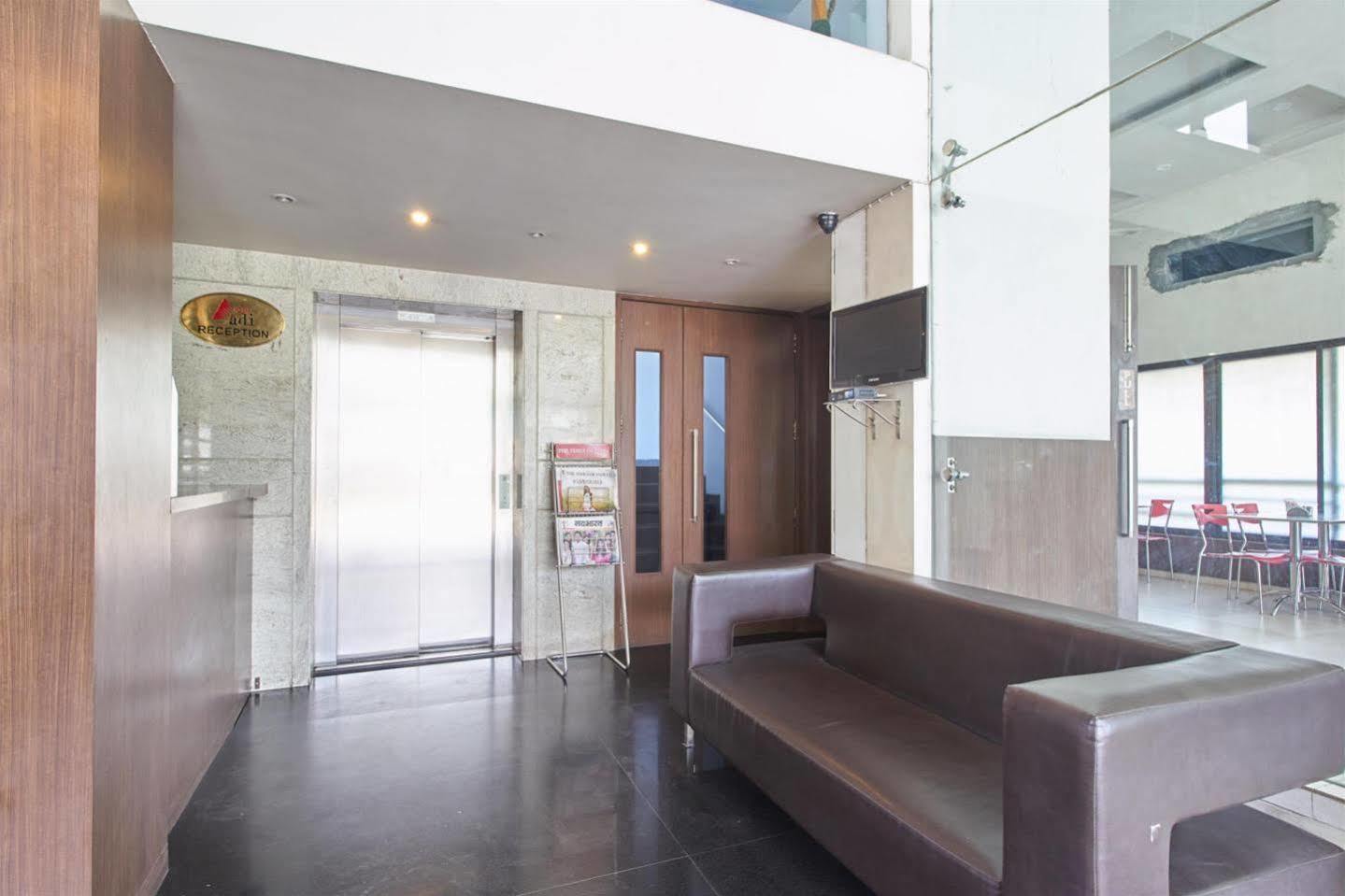 Hotel Adi Nagpur Dış mekan fotoğraf